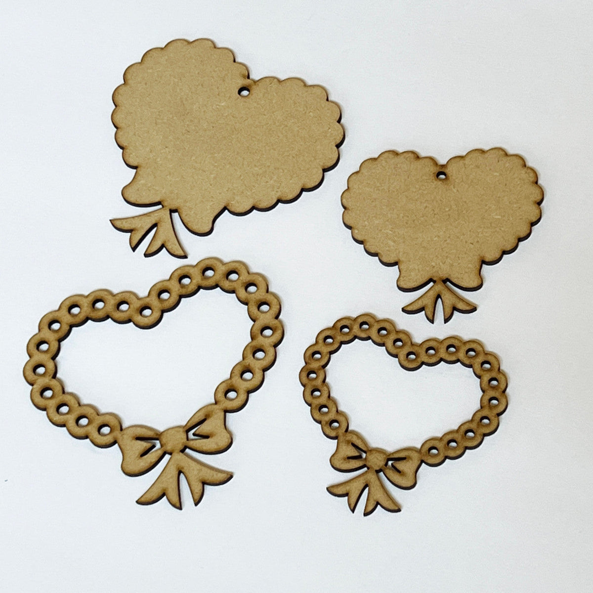 Decoupage Queen / Life Beautiful HDF 2 Pack Bow Hearts
