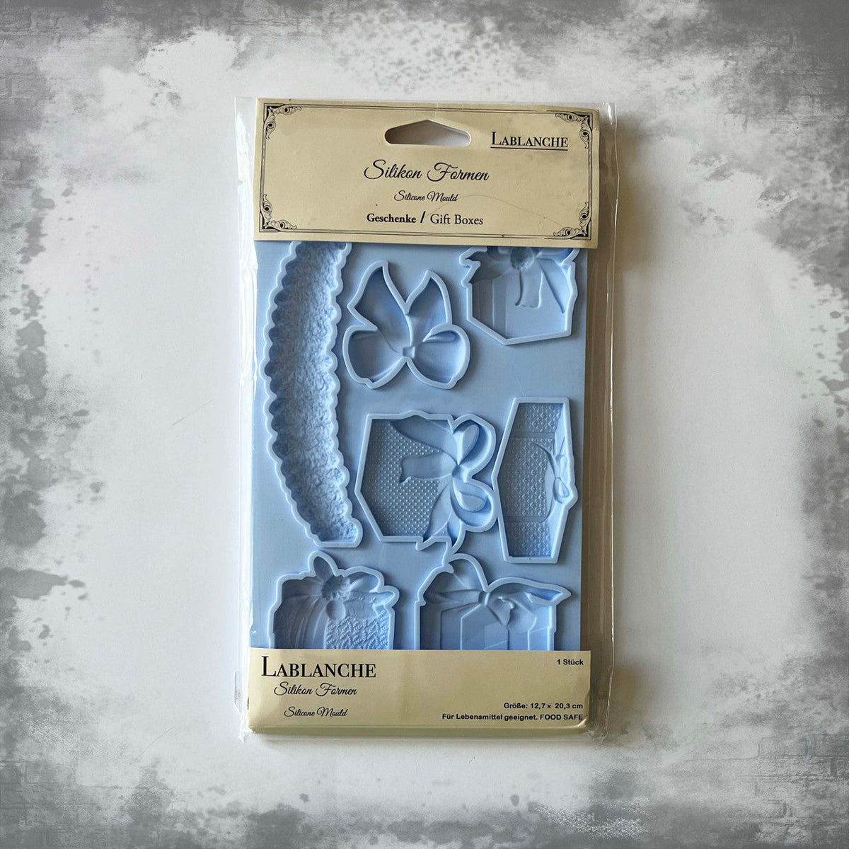 LaBlanche Gift Boxes silicone mould with bows, presents and garland