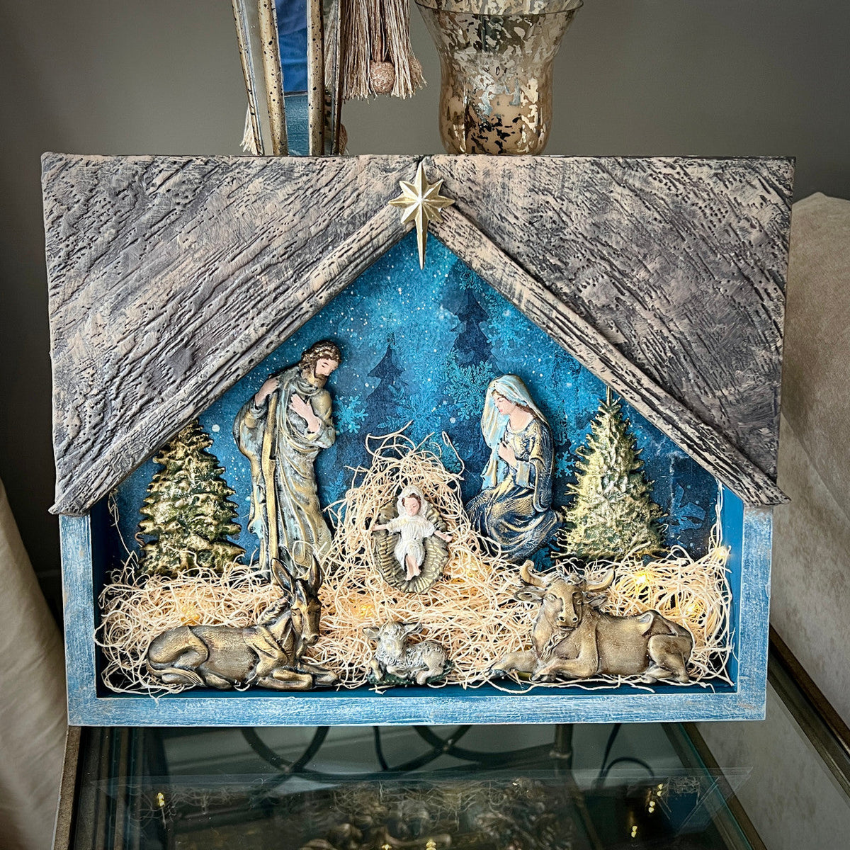 Decoupage Queen Holy Family silicone mould with Mary, Joseph, baby Jesus and star accents
