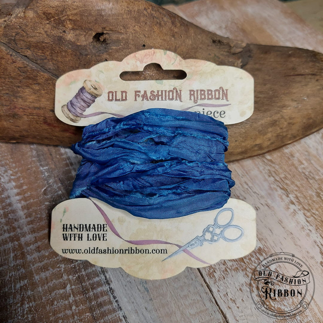 Old Fashion Ribbon Blue