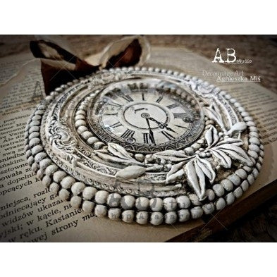 Timeless Clock Faces – Vintage Collection