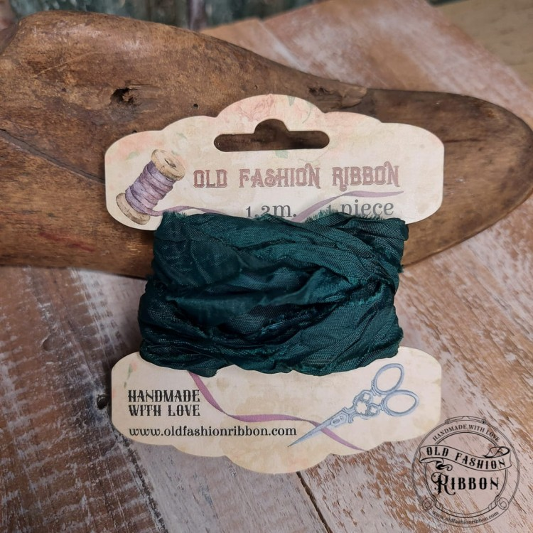 Old Fashion Ribbon Christmas Green